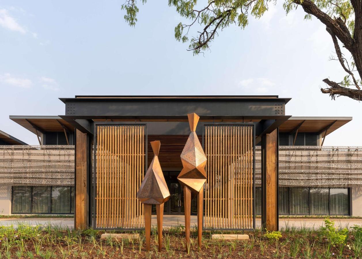 Radisson Blu Mosi-Oa-Tunya Livingstone Resort Exteriör bild