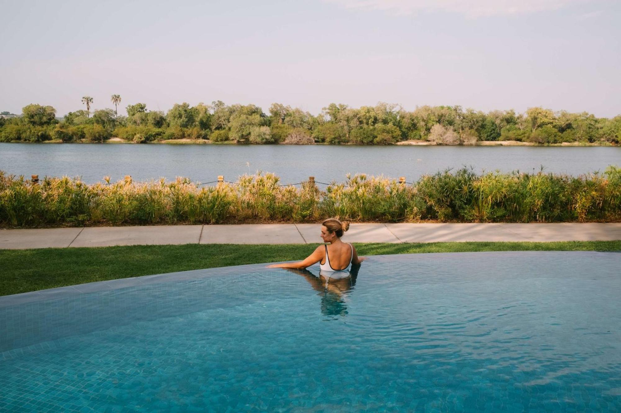 Radisson Blu Mosi-Oa-Tunya Livingstone Resort Exteriör bild