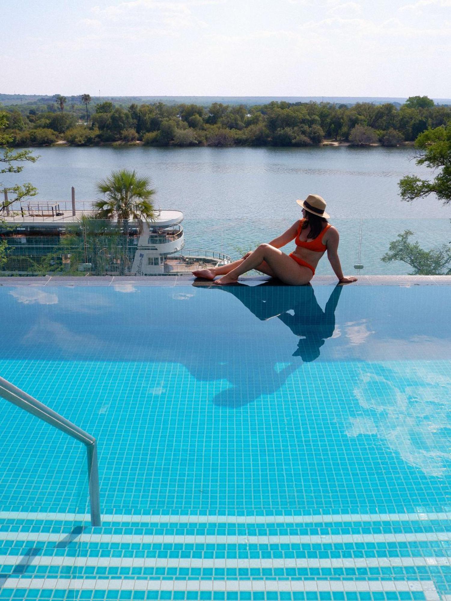 Radisson Blu Mosi-Oa-Tunya Livingstone Resort Exteriör bild