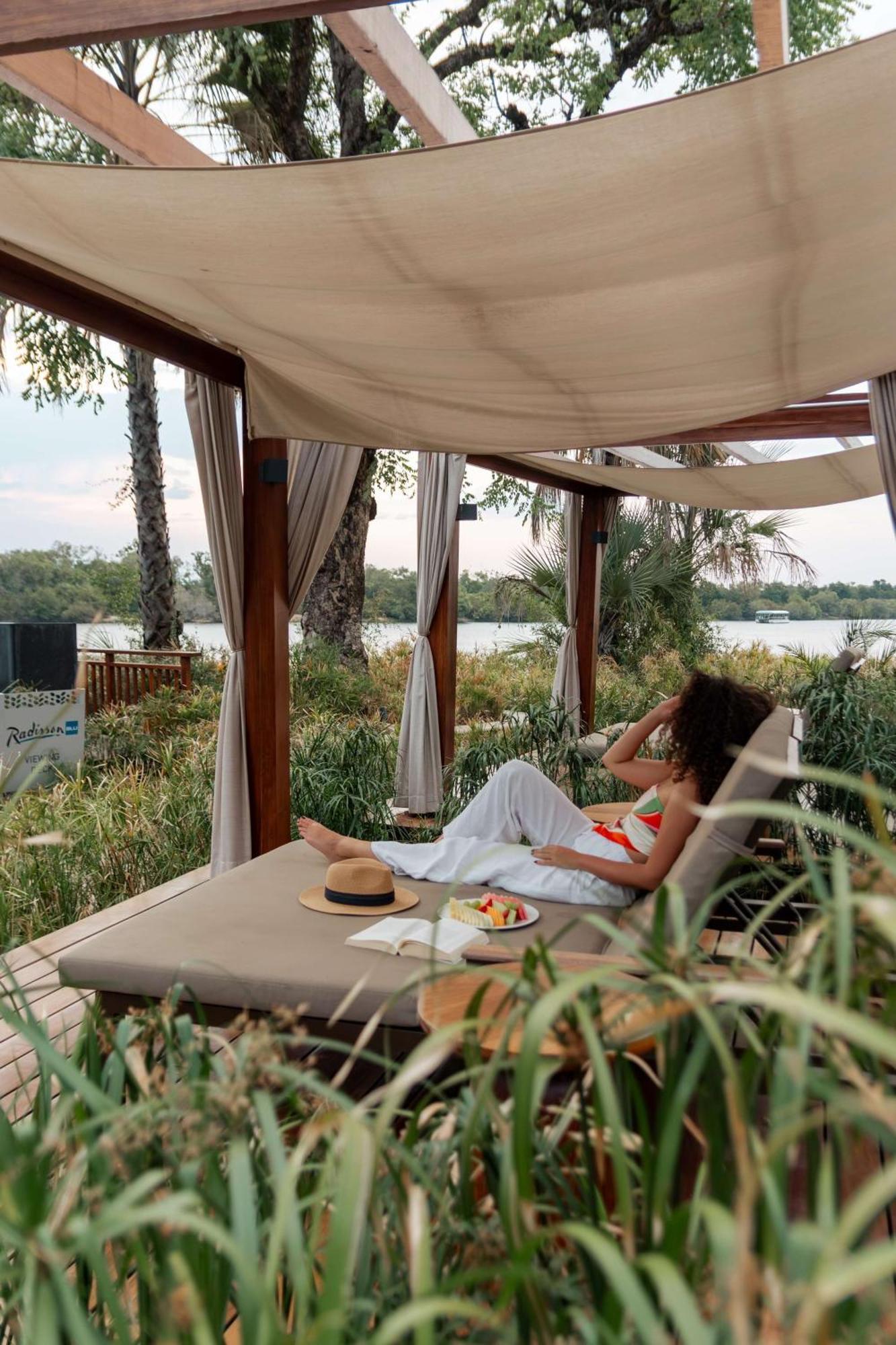 Radisson Blu Mosi-Oa-Tunya Livingstone Resort Exteriör bild
