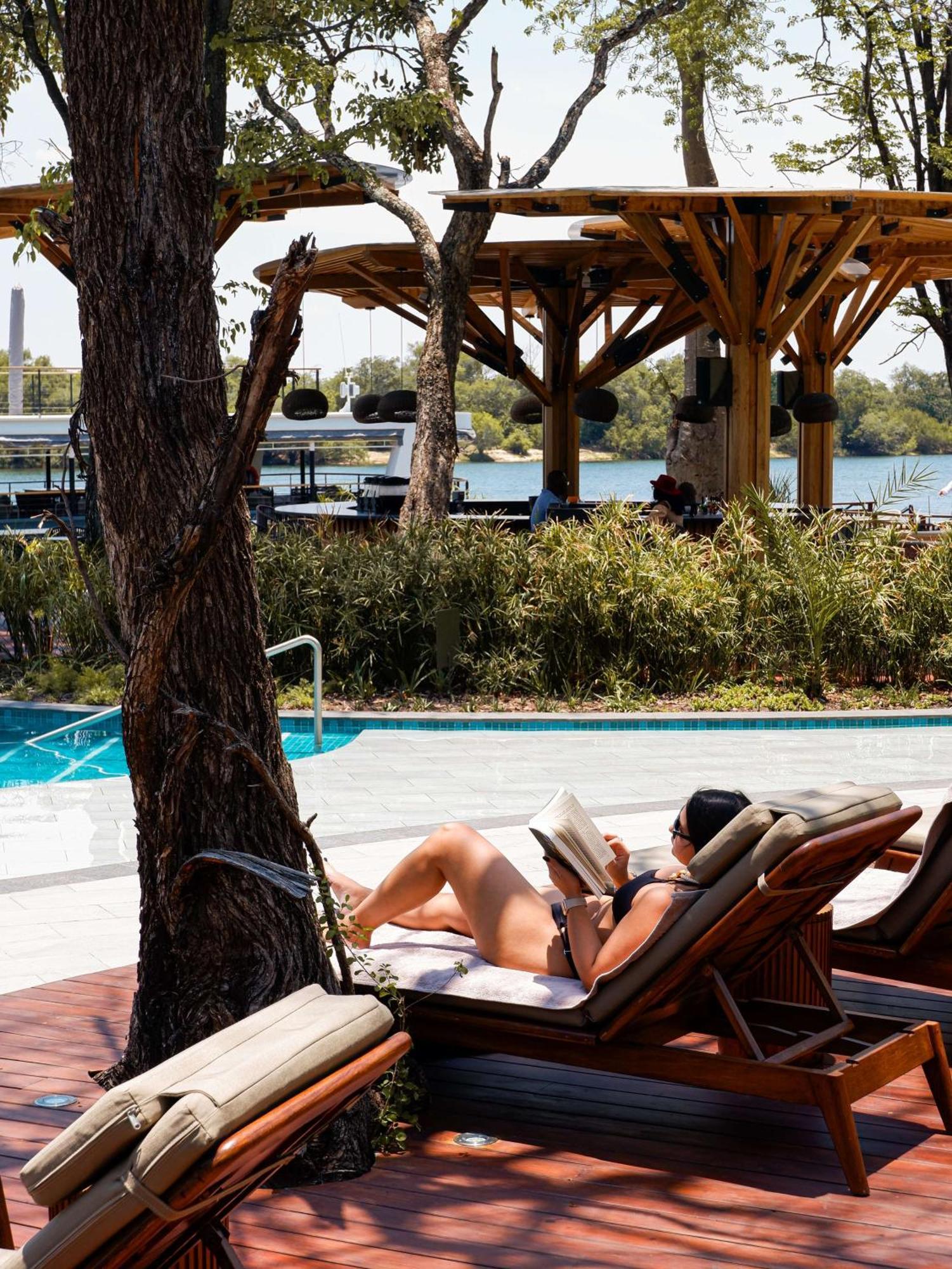 Radisson Blu Mosi-Oa-Tunya Livingstone Resort Exteriör bild
